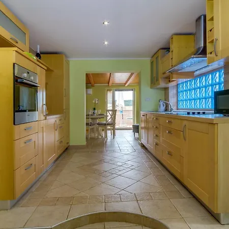 Isabela Apartament Mali Lošinj